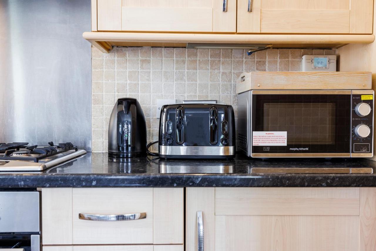 Welcomestay Colliers Wood Two Bed Apartment - Home Away From Home Londýn Exteriér fotografie